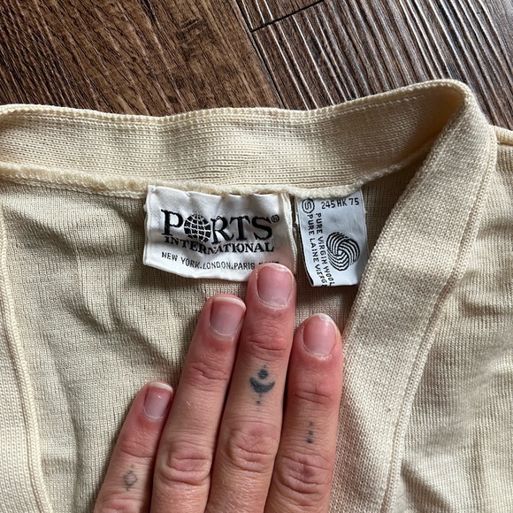 PORTS Vintage International cashmere AND butter cream cardigan - Picture 7 of 9